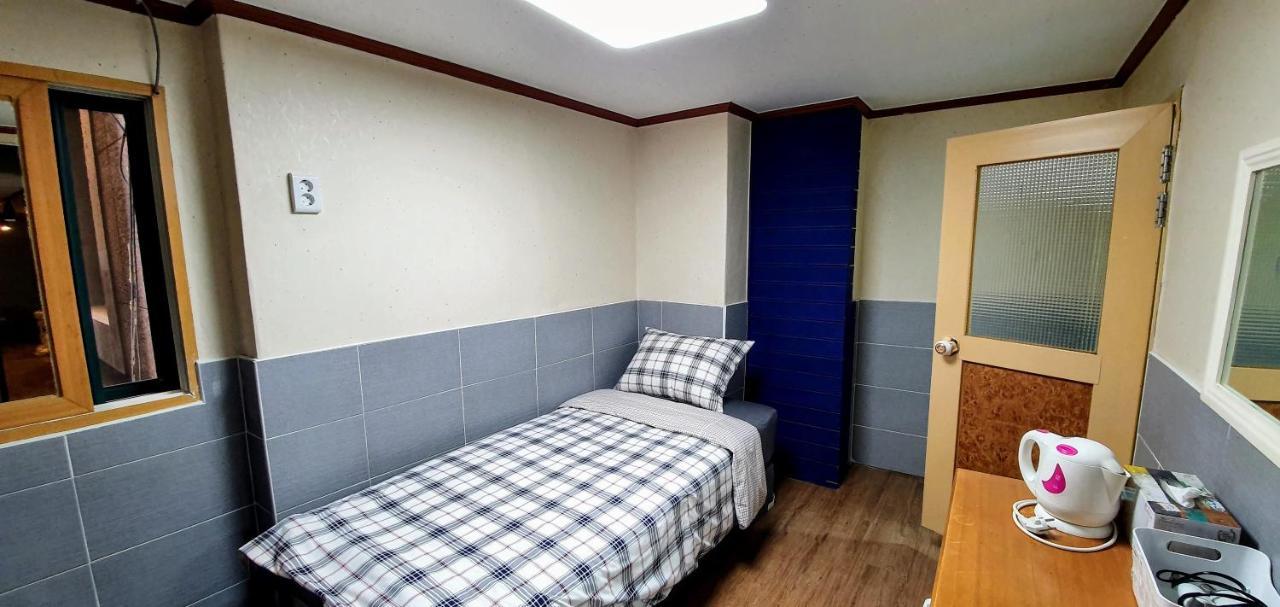 סיאול New Sun Guesthouse Myeongdong מראה חיצוני תמונה