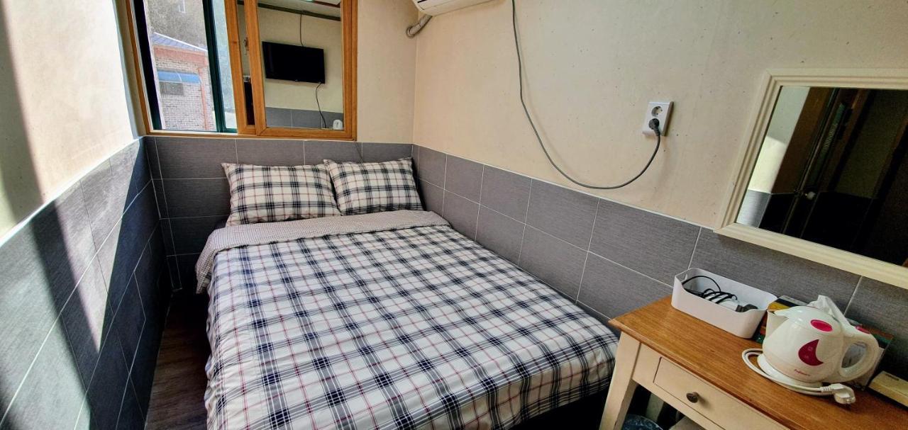 סיאול New Sun Guesthouse Myeongdong מראה חיצוני תמונה