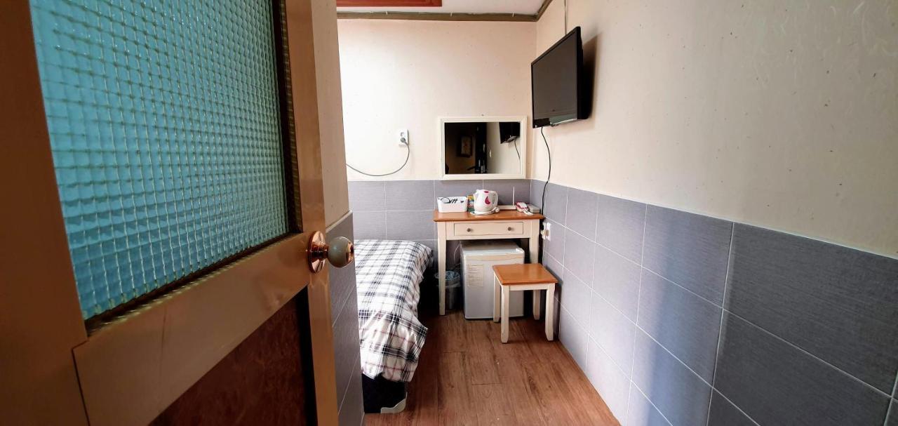 סיאול New Sun Guesthouse Myeongdong מראה חיצוני תמונה